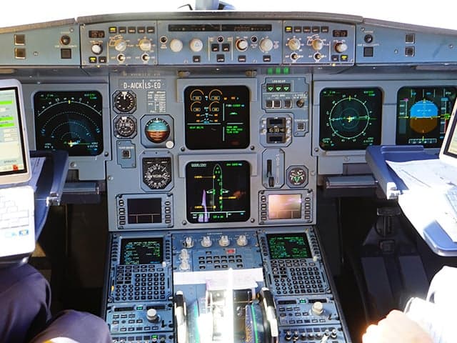 ProtectAvionics-FltDeck