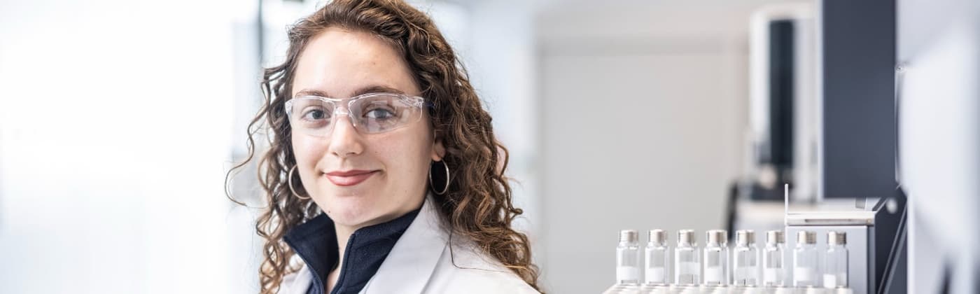 Pharmaceutical scientist performing nitrosamine NDSRI testing with liquid chromatography mass spectrometry equipment