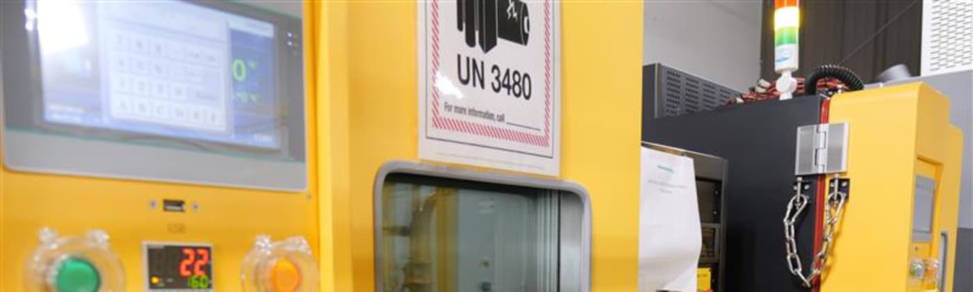 Battery testing chamber with UN 3480 label for lithium-ion transport safety testing
