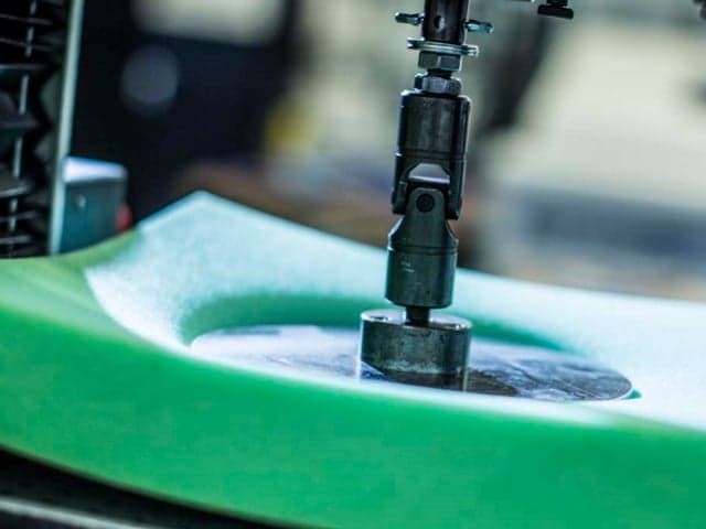 Non Metallic Materials 640x480